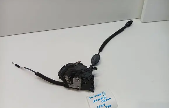 Renault Twingo III Rear door lock 825033289R 40717217