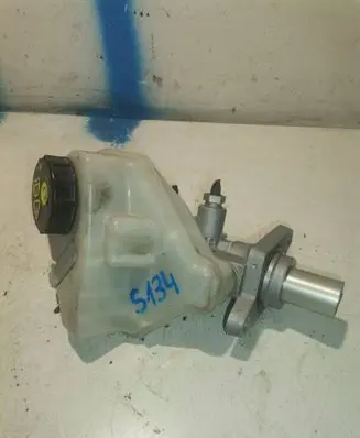 Land Rover Freelander 2 - LR2 Brake fluid reservoir 