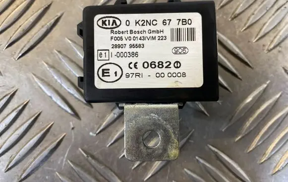 KIA Sorento Immobilizer control unit/module 0K2NC677B0 97RI000008 2890795583