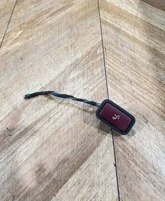 Mercedes-Benz E W211 Tailgate/boot open switch button 2118219551 31020302
