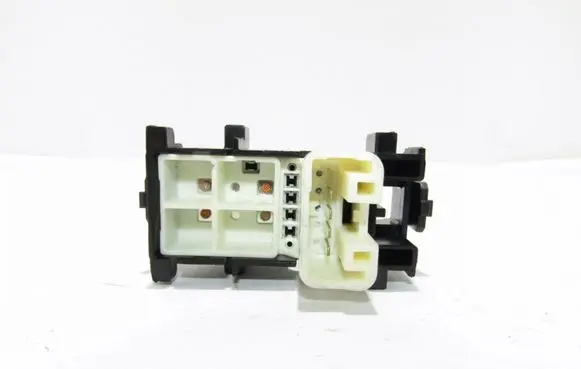 Toyota RAV 4 (XA30) Electric window control switch
