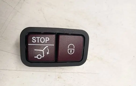 Mercedes-Benz GLC X253 C253 Tailgate/boot open switch button 2128210551