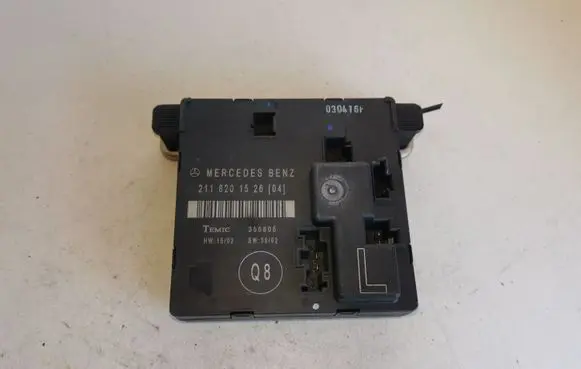 Mercedes-Benz E W211 Door control unit/module 2118201526