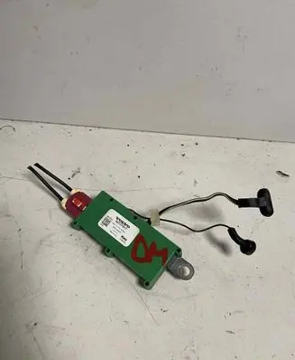 Volvo S40 Aerial antenna amplifier 30737917 28019205