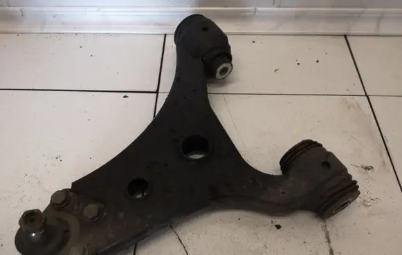 Mercedes-Benz A W169 Front lower control arm/wishbone MBA