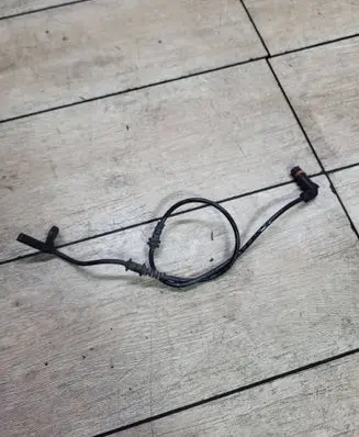 Mercedes-Benz C W204 ABS brake wheel speed sensor A2049052705