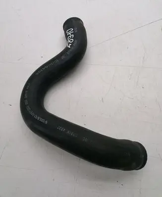 Volvo V70 Engine coolant pipe/hose 08671393002