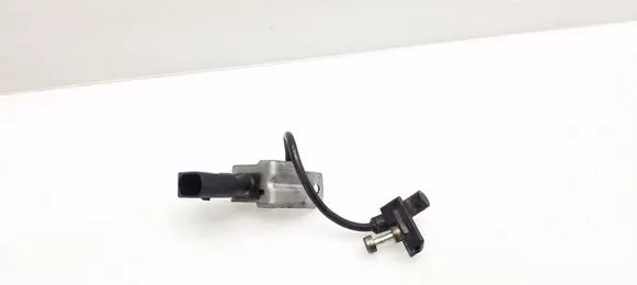 BMW 3 E90 E91 Crankshaft position sensor 0281002477