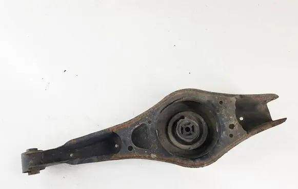 Volkswagen PASSAT CC Rear suspension control arm 