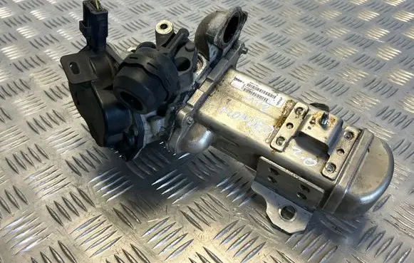 Ford Mondeo MK IV EGR valve cooler MM111BL V29004027
