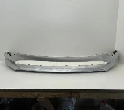 Front bumper lip