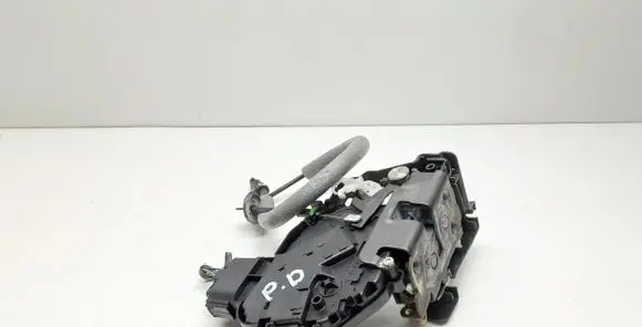 Volvo XC60 Front door lock 30799301