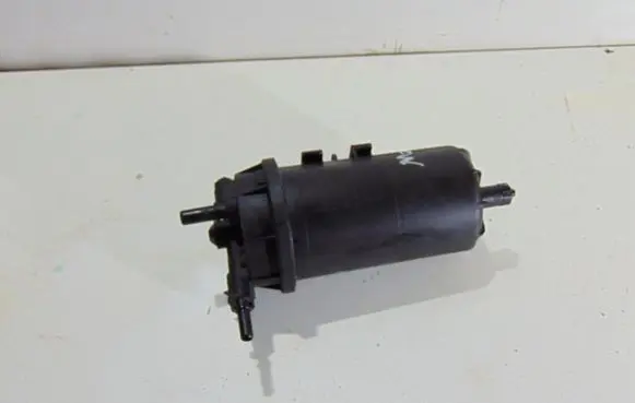 Opel Movano B Fuel filter housing 8200416950