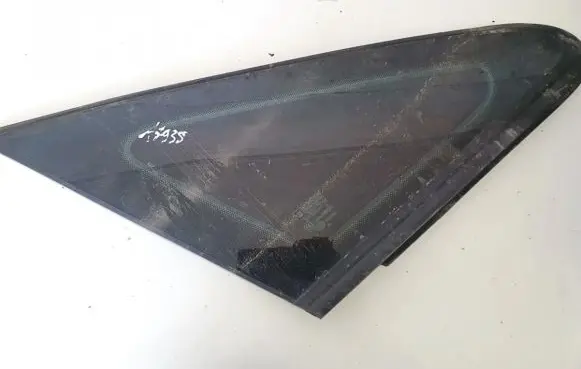 Opel Zafira B Front triangle window/glass 