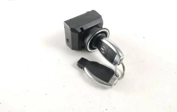Mercedes-Benz ML W164 Ignition lock A1649051600