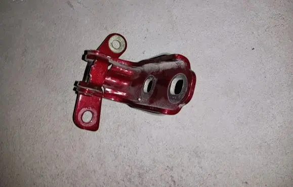 Chevrolet Volt II Rear door lower hinge P15350 A046057