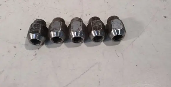 KIA Sportage Nuts/bolts 