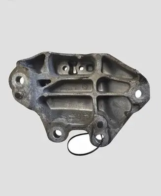 Peugeot 308 Gearbox mounting bracket 9807981780