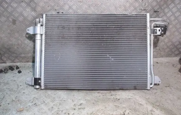 Volkswagen Golf V A/C cooling radiator (condenser)