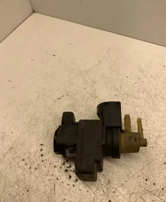 Renault Trafic II (X83) Vacuum valve 70115202