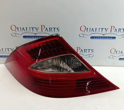Mercedes-Benz CLS C219 Rear/tail lights A2198200164