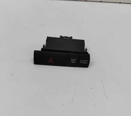Toyota Prius (XW20) A set of switches 758706 8433047010