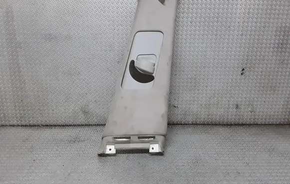 Hyundai Grandeur (B) pillar trim (top) 858423L500