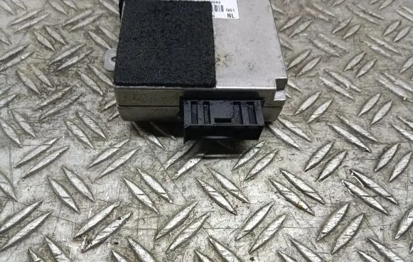 Mercedes-Benz S W221 Voice control module 2218704485