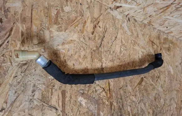 Ford Mustang VI Engine coolant pipe/hose GR3318K580EA
