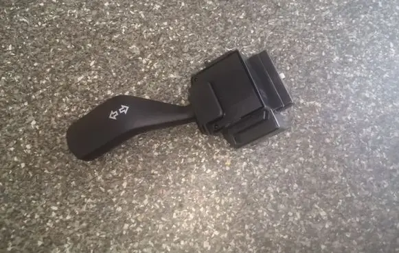 Ford Focus Indicator stalk 4M5T13335AD
