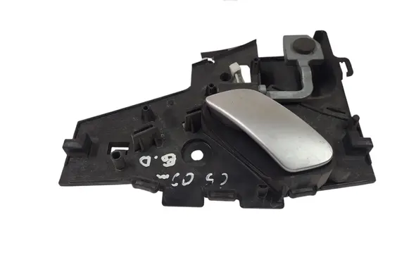 Rear door interior handle