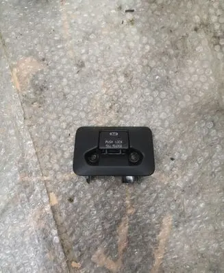 Volvo S60 Hand parking brake switch 31343242