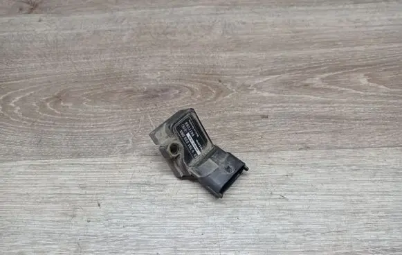 Volvo V70 Air pressure sensor 0261230090 8677288