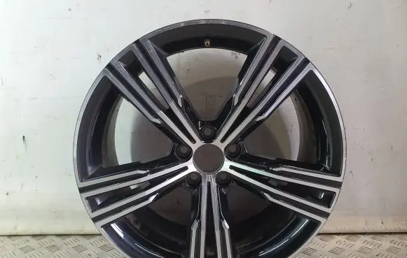 Volvo S60 R19 alloy rim 32143049