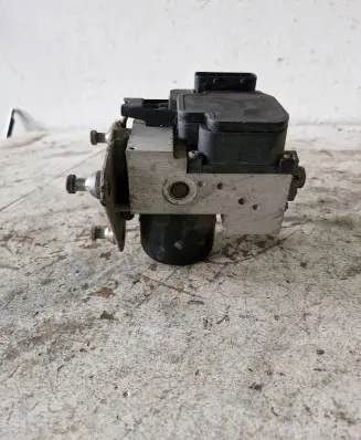 Mercedes-Benz A W168 ABS Pump 0130108069