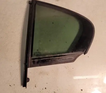 BMW 7 F01 F02 F03 F04 Rear vent window glass 7177849
