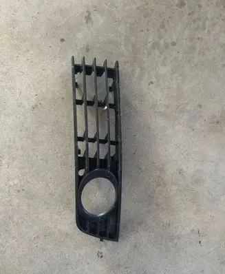 Audi A4 S4 B6 8E 8H Front fog light trim/grill 8E0807681