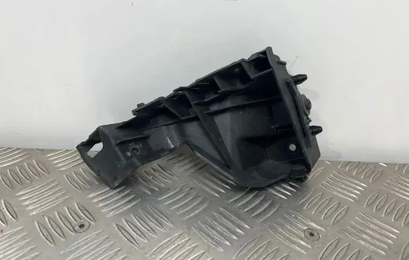 Audi Q5 SQ5 Front bumper mounting bracket 8R0807284C