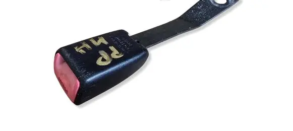 Suzuki Ignis Front seatbelt buckle E034501 B480