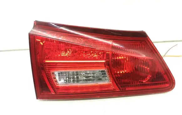 Lexus IS 220D-250-350 Tailgate rear/tail lights