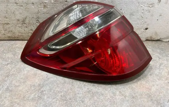 Subaru Outback Rear/tail lights