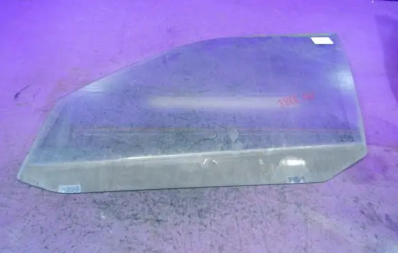 Seat Ibiza II (6k) Front door window glass four-door