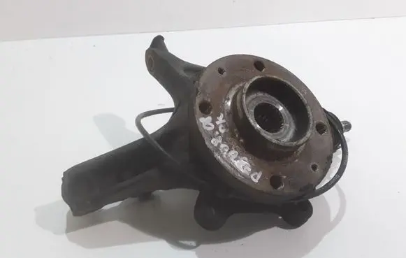 Peugeot 3008 I Front wheel hub