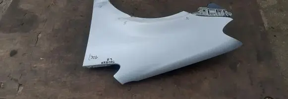 Volkswagen Touran I Fender LAKA7W
