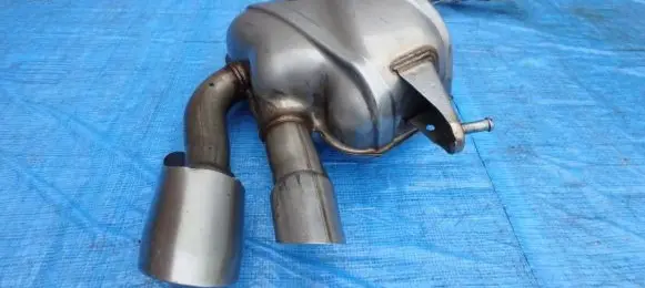Porsche Macan (95B) Rear muffler/silencer tail pipe 