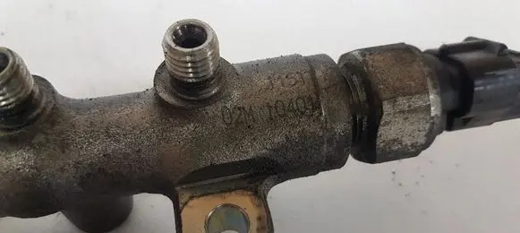 Mazda 6 Fuel main line pipe 02M10401