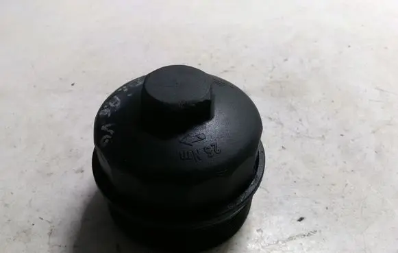 Audi A6 S6 C5 4B Oil filter cover 353102008