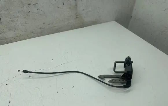 BMW 5 F10 F11 Engine bonnet/hood lock/latch loop/hook