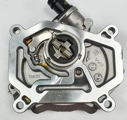 Mercedes-Benz C W205 Vacuum pump A2701800901