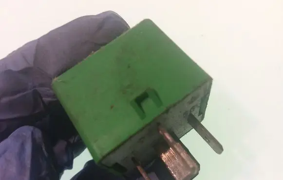 Opel Zafira A Other relay 35A03531